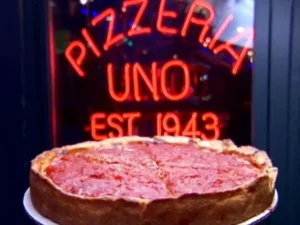 Pizzeria Uno Pizza, Finger Licking Foodie Tours, Chicago