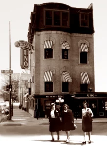 Pizzeria Uno 1940s Exterior (Finger Licking Foodie Tours, Chicago)