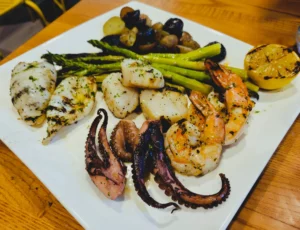 Seafood Platter, Hank's Oyster Bar, Alexandria